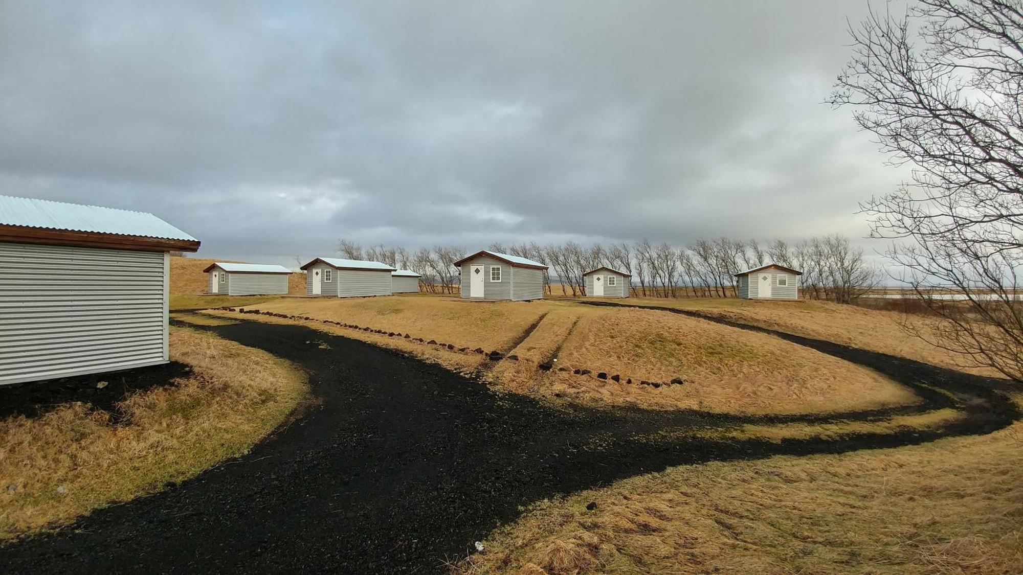 Efri-Vik Bungalows Kirkjubaejarklaustur Exterior photo